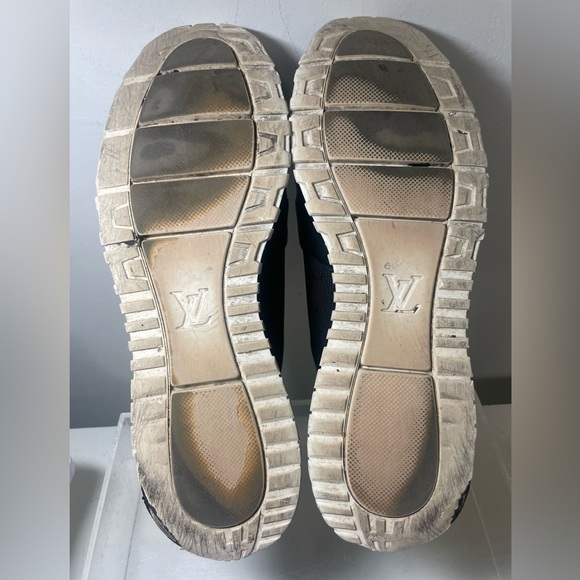 Louis Vuitton black monogram canvas and mesh run away lace up snesrkers sz 9.5 - Picture 15 of 16
